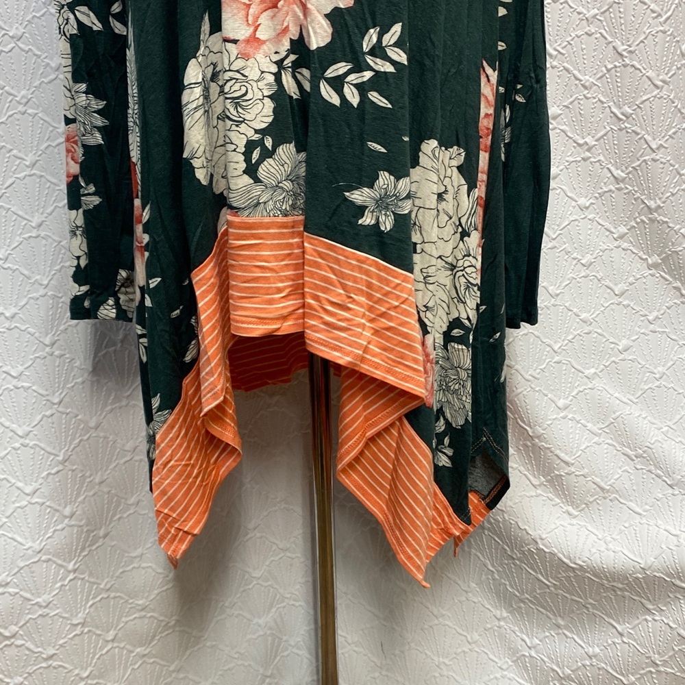 ODDY size 3X Floral and Striped coral and green oversized asymmetrical stretch - Picture 6 of 13